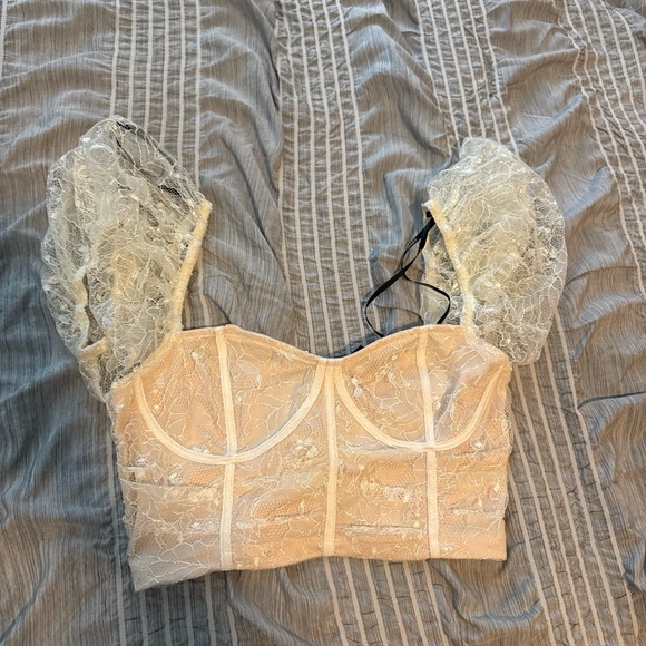Forever 21 Cream Lace Crop Top - Picture 1 of 1